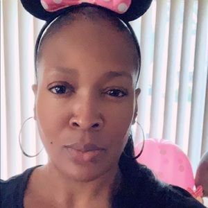 Meet your Posher, Dana